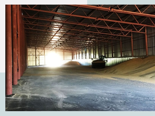 Строительство зернохранилищ в Реже