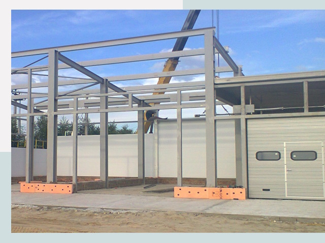 Строительство автосервисов от СтальСтрой-Реж по цене 657 руб.