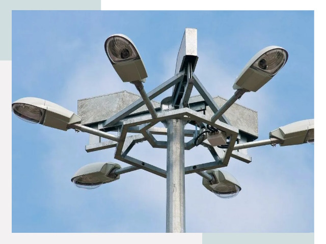 Монтаж осветительных мачт в Реже